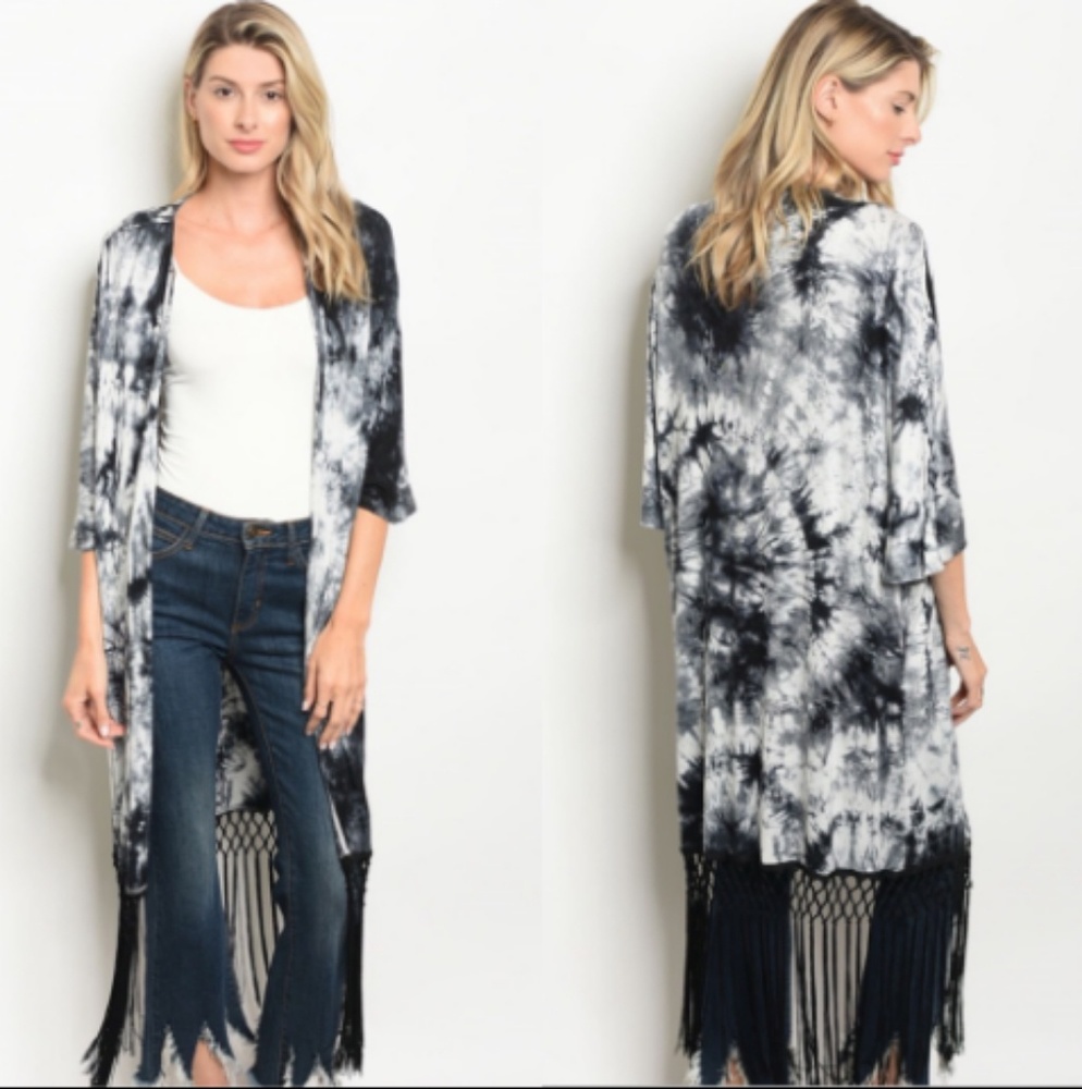 LAST 1❗BLACK TIE DYE FRINGED KIMONO